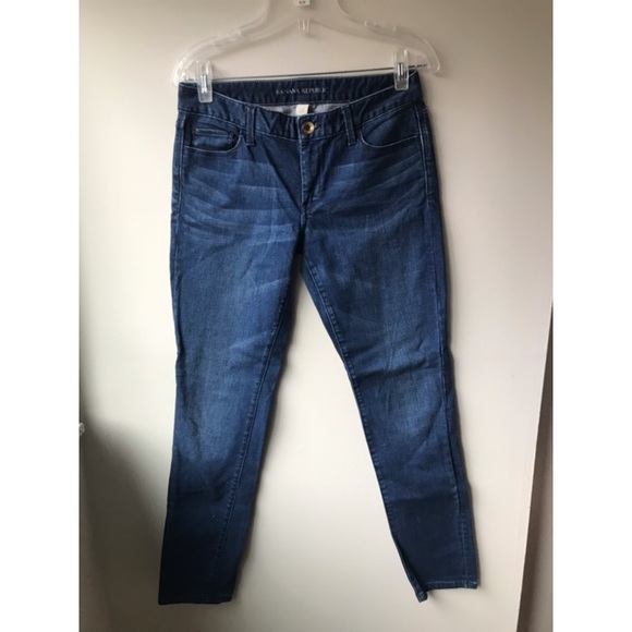 Banana Republic Denim - 🌿 Banana Republic Medium Wash Skinny Jeans